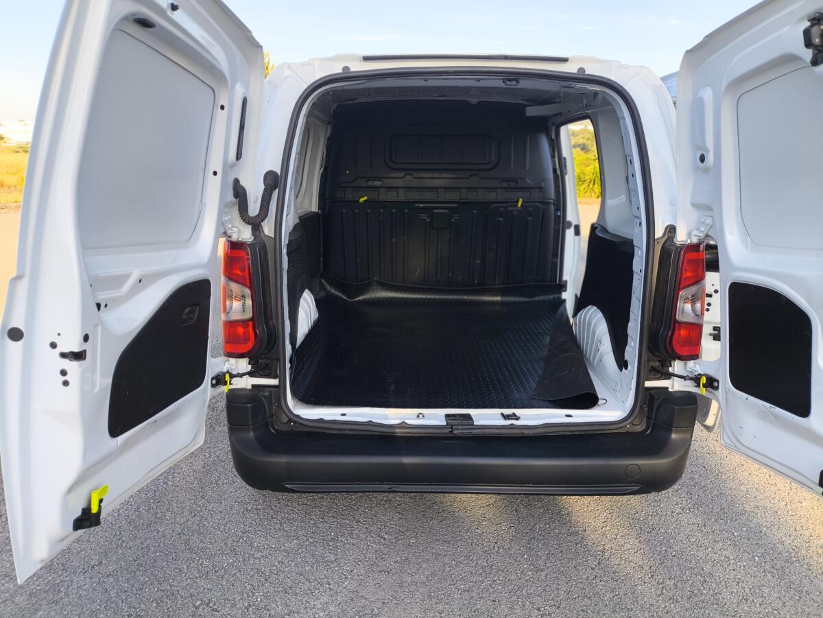 Opel Combo 1.5Hdi 100cv 3Lugares 2022